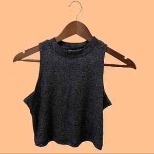 2/8$ (combine any 8$ tank tops for 2/8$) dark grey sleeveless